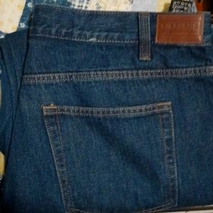 New Never worn Kirkland Signature series Jeans.